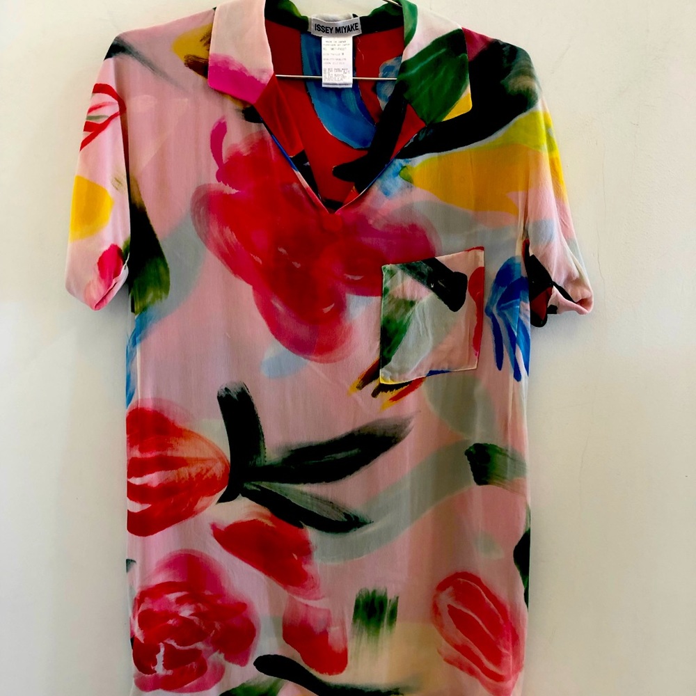 Issey Miyake floral blouse size 100% silk Medium